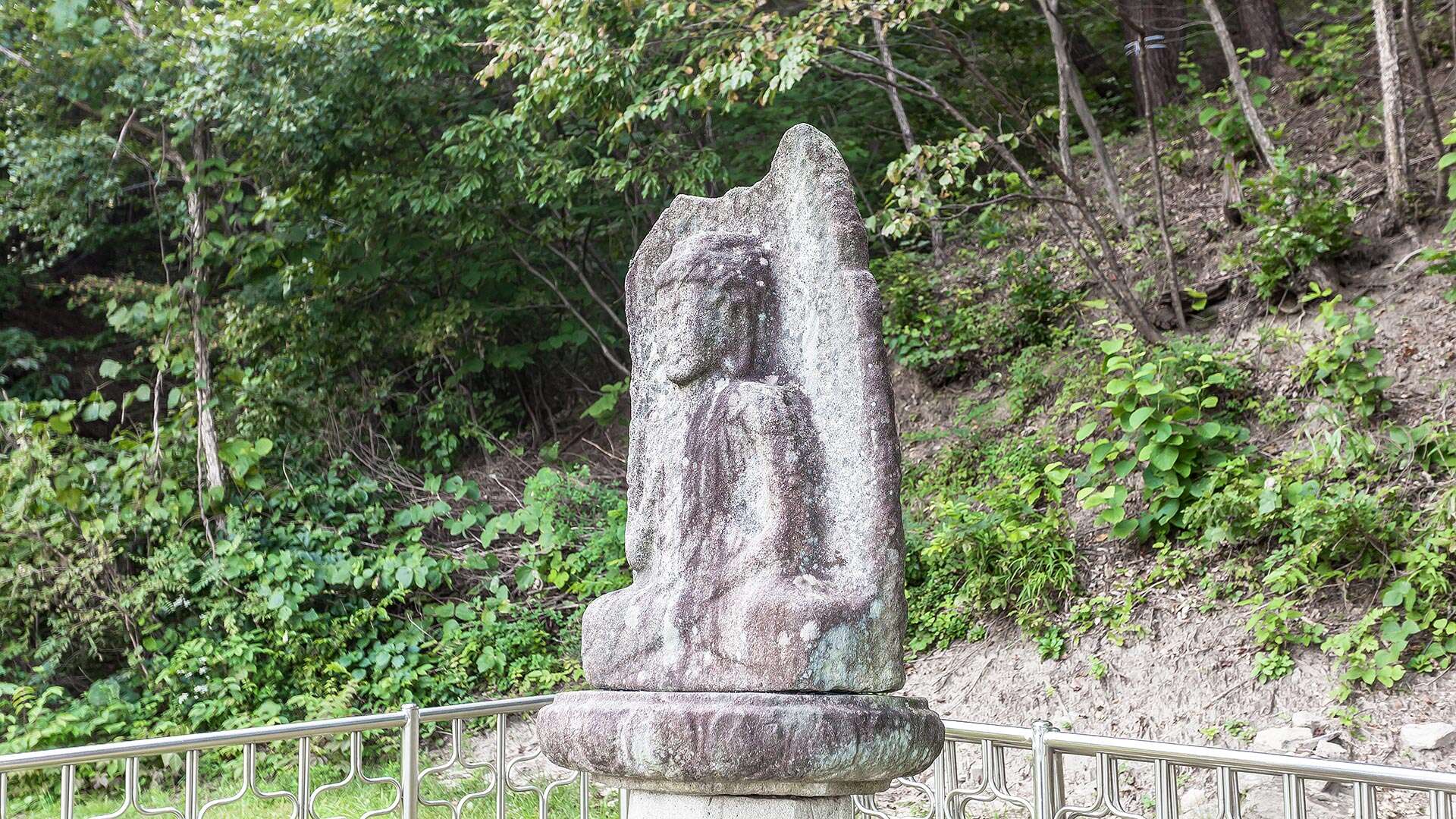 보광리석조여래좌상