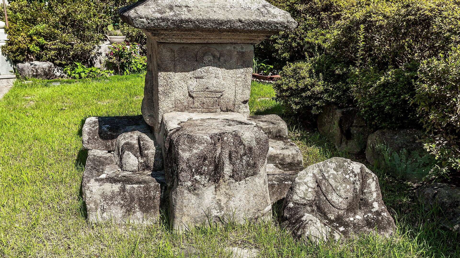 방내리삼층석탑