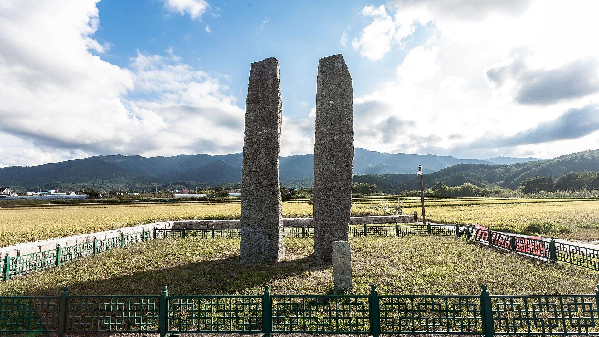 굴산사지당간지주