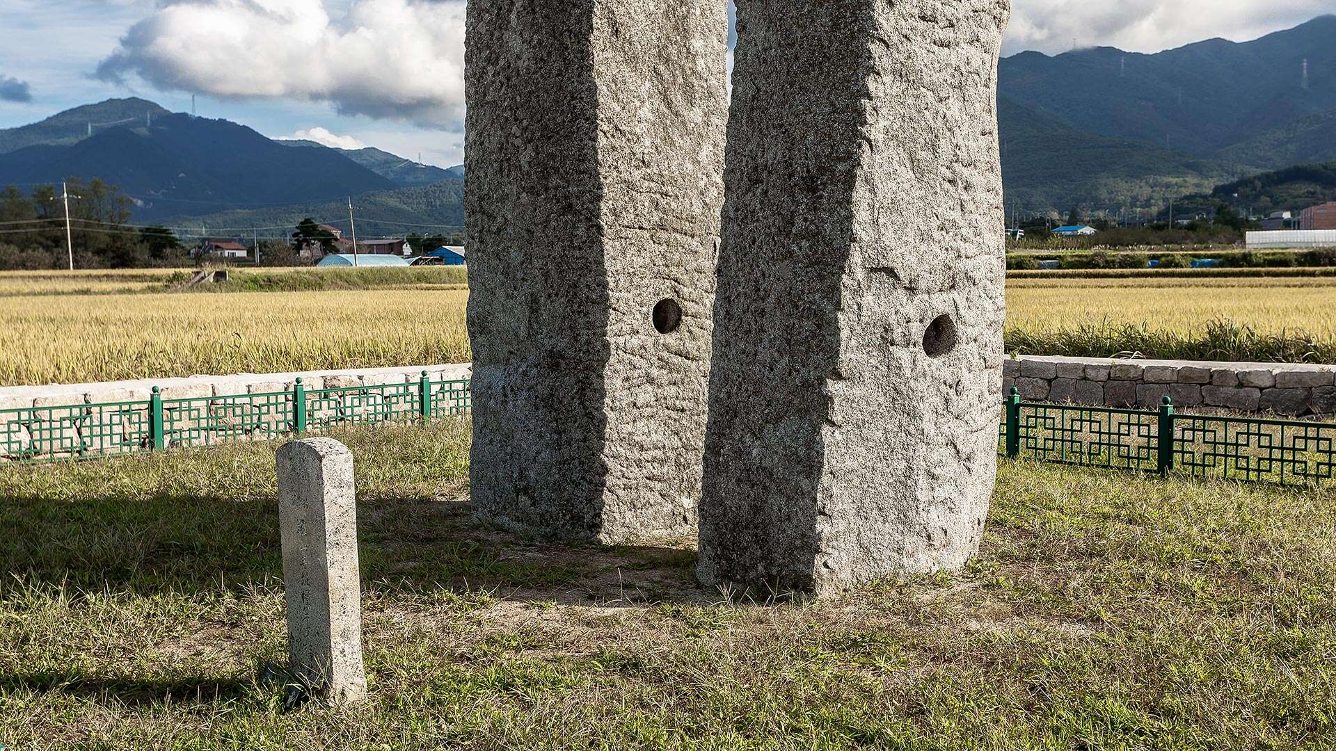 굴산사지당간지주