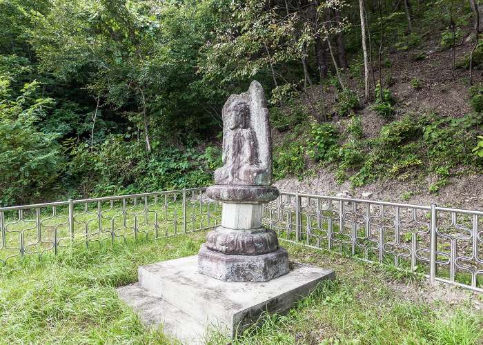 보광리석조여래좌상