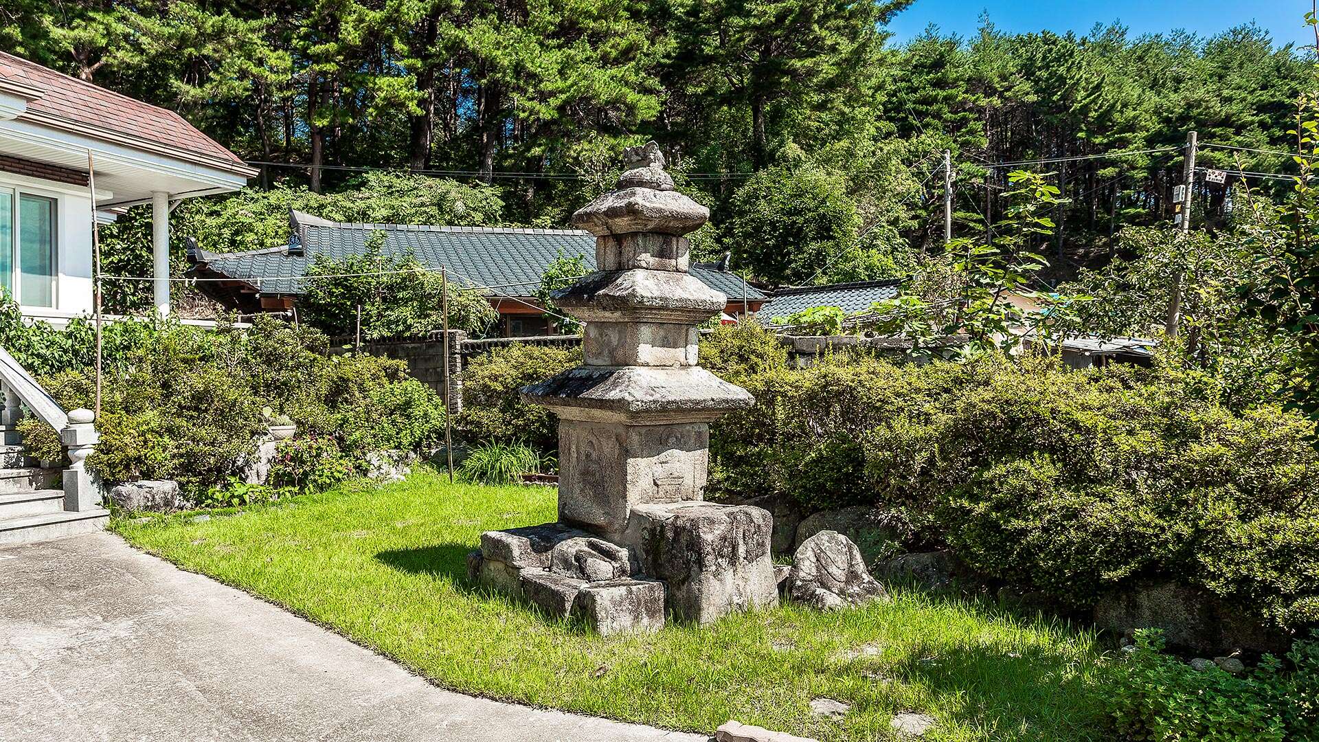 방내리삼층석탑