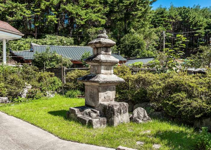 방내리삼층석탑