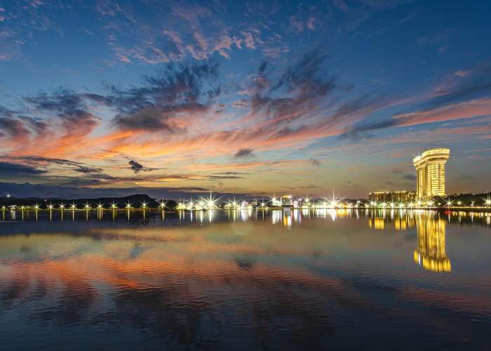 강릉의 밤은 낮보다 아름답다