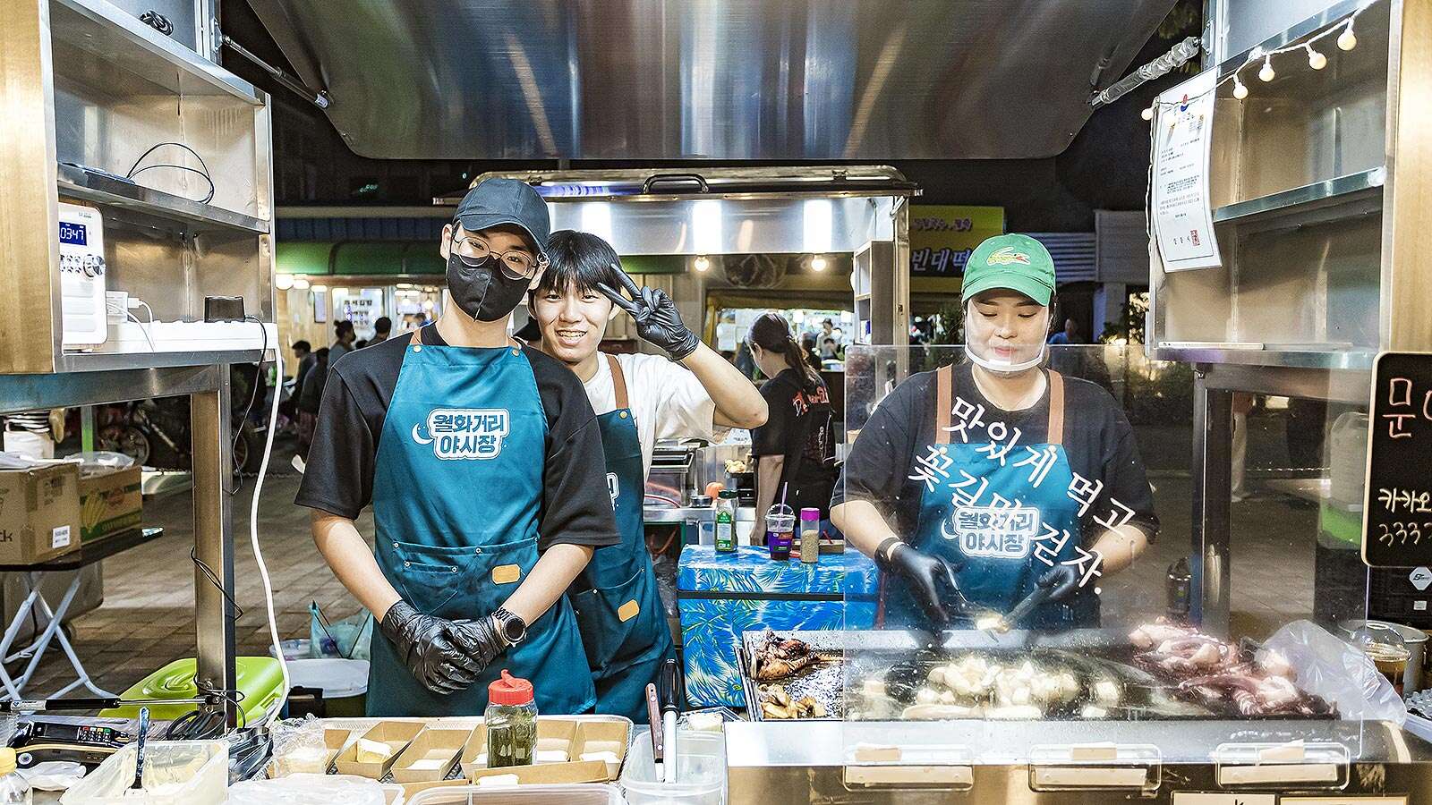 월화거리공원 야시장 간식을 만드는 사람들 02