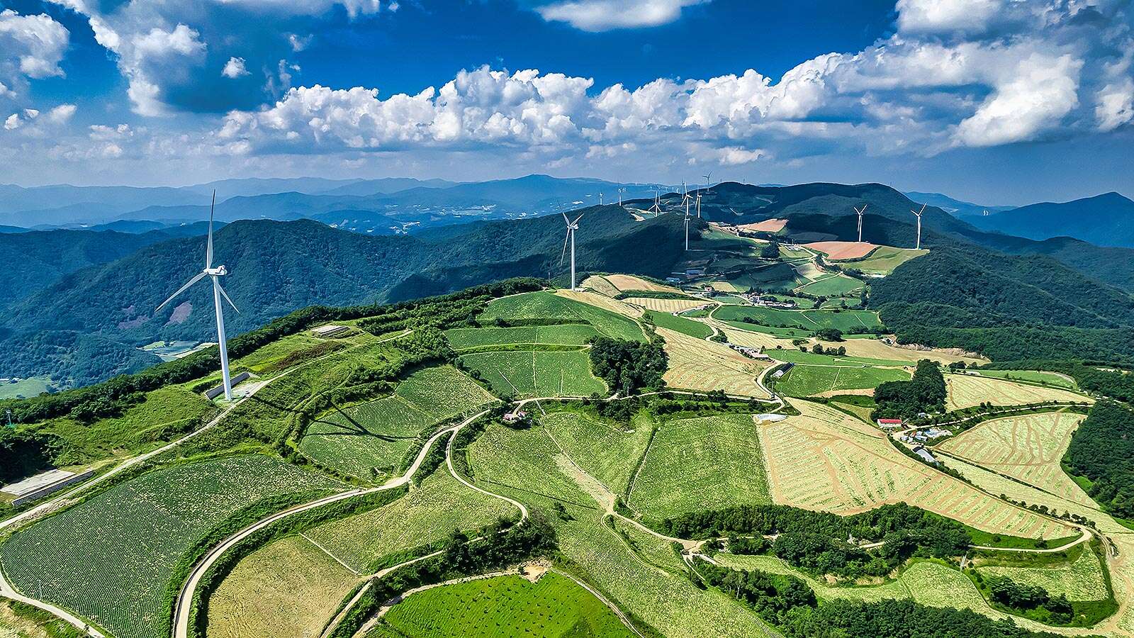 Anbandegi seen from the sky 03's Night is<br>More Beautiful Than Its Day
