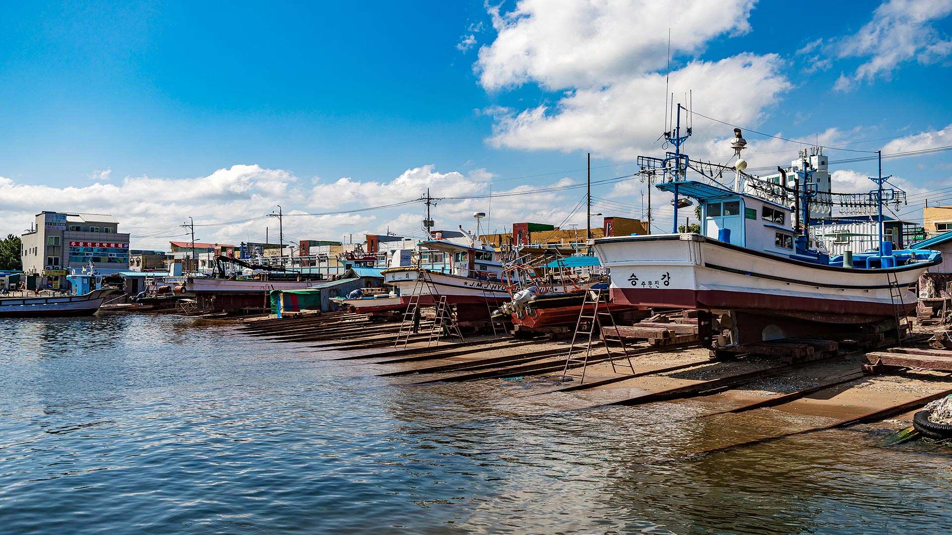 Jumunjin Port with a view of fishing boats 06