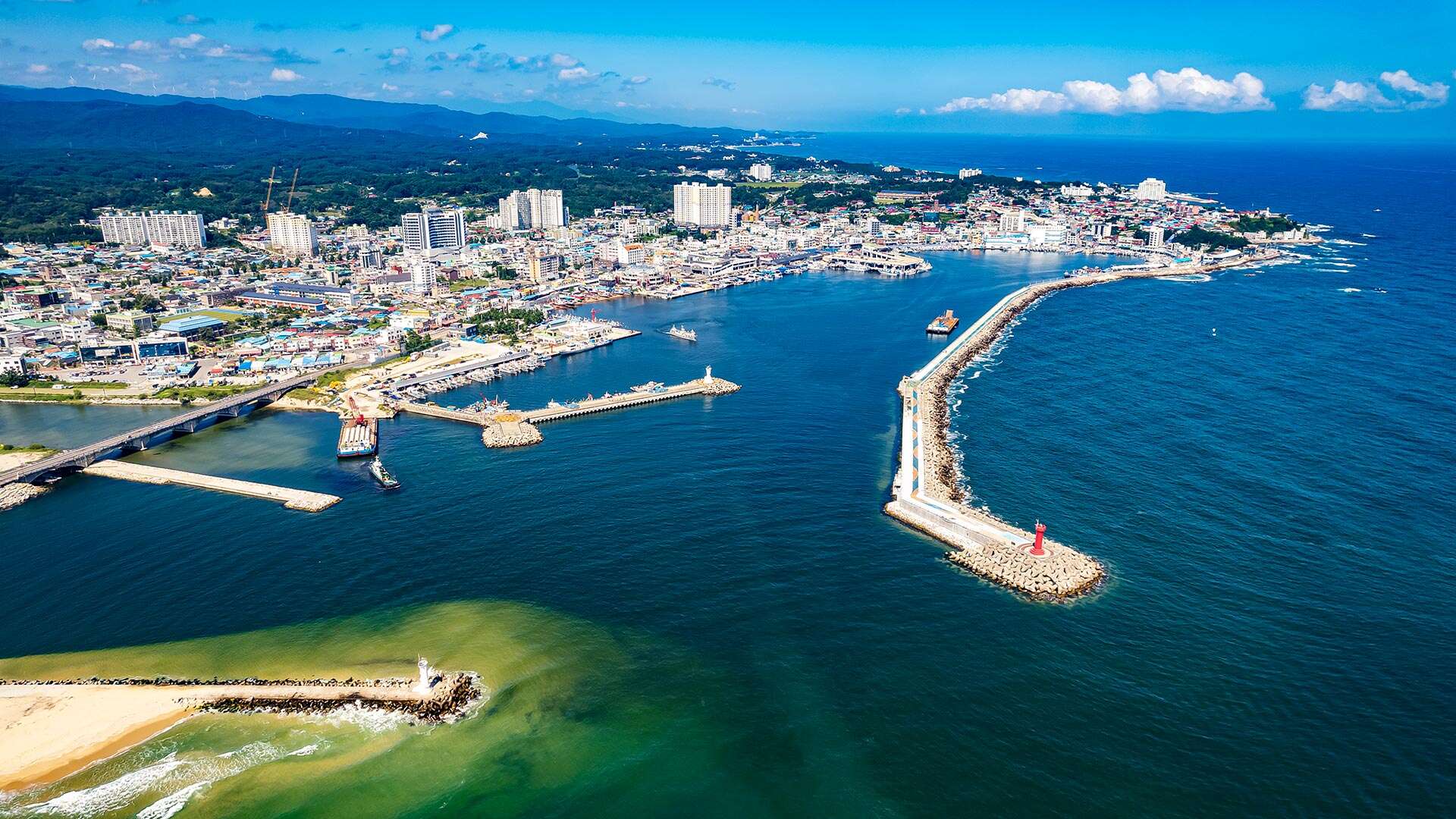 Jumunjin Port seen from the sky