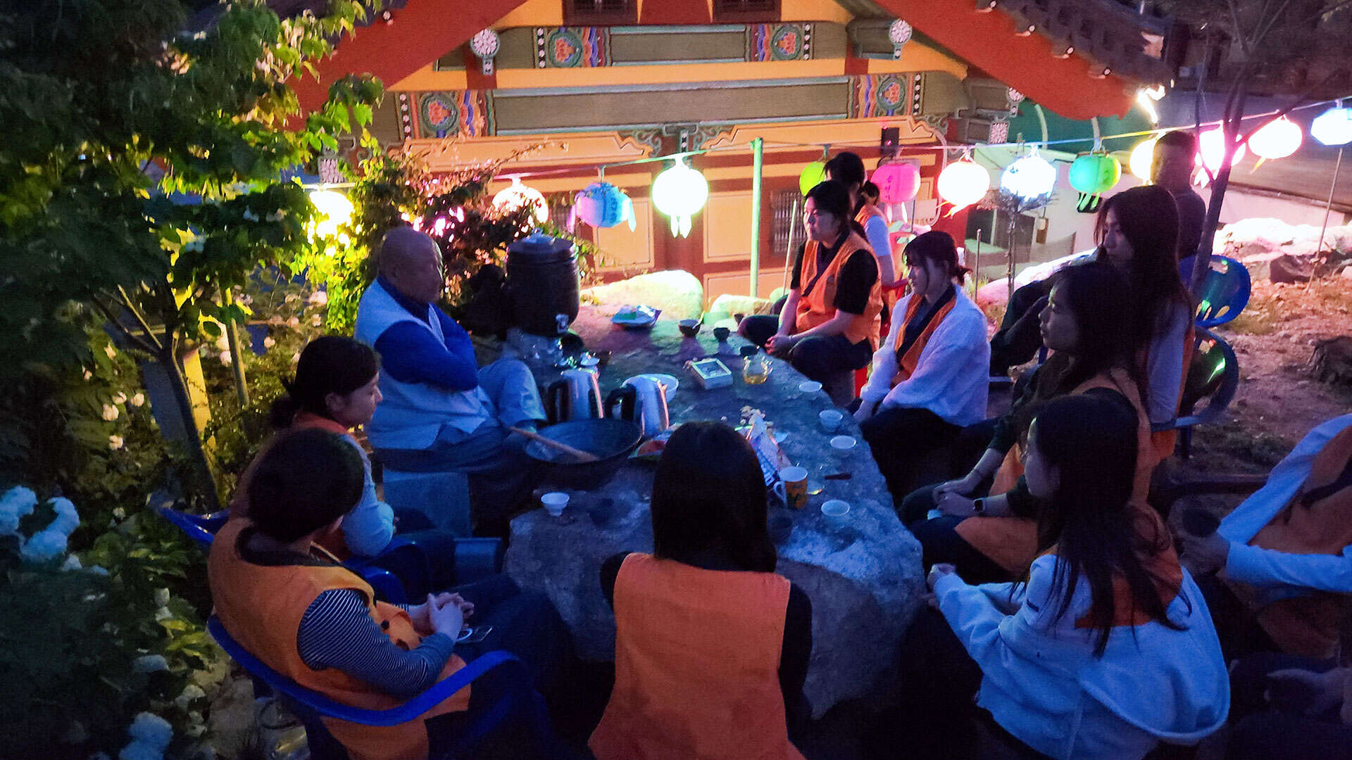 Yongnyonsa Temple Stay Nighttime Tea time